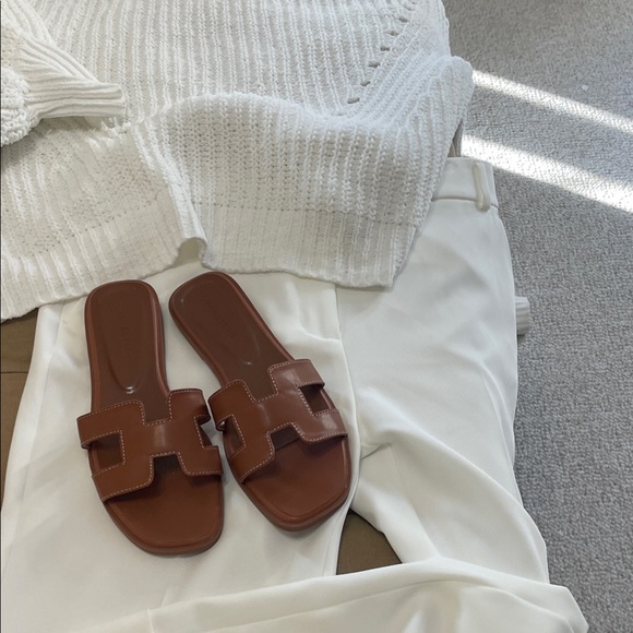 Women's Brown Slide Sandals with Cutout Strap - Picture 2 of 6